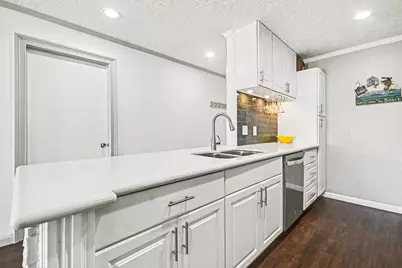 307 Yacht Club Lane #307, El Lago, TX 77586 - Photo 10