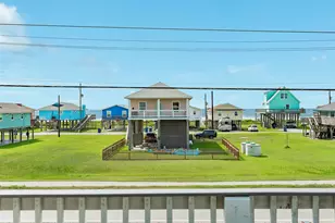 2631 Bluewater Hwy, Surfside Beach, TX 77541 - Photo 18