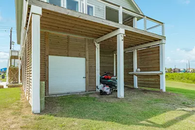 2631 Blue Water Hwy, Surfside Beach, TX 77541 - Photo 24