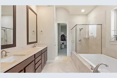 704 Paige Street, Houston, TX 77003 - Photo 32