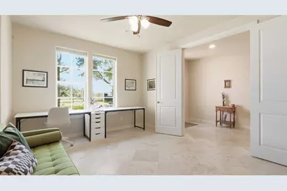704 Paige Street, Houston, TX 77003 - Photo 8