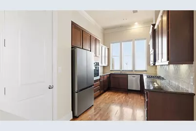 704 Paige Street, Houston, TX 77003 - Photo 10