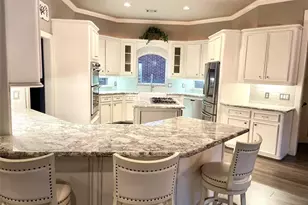 211 Wedgewood Dr, Montgomery, TX 77356 - Photo 8