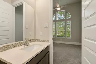 17480 Chestnut Cove Dr, Conroe, TX 77302 - Photo 22