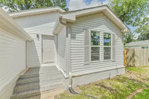 16222 Wild Oak Ln, Conroe, TX 77302 - Photo 4