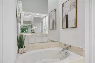 2214 Nantucket Dr, Houston, TX 77057 - Photo 22
