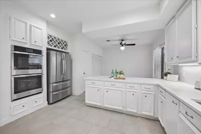 2214 Nantucket Drive #D, Houston, TX 77057 - Photo 12
