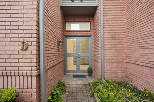 2214 Nantucket Dr, Houston, TX 77057 - Photo 2