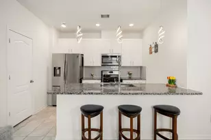 5022 Jonina Ln, Houston, TX 77048 - Photo 8