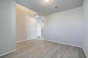 8403 Moonlight Bay Cir, Baytown, TX 77523 - Photo 6
