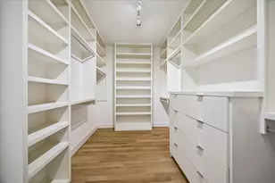 2147 Harold St, Houston, TX 77098 - Photo 18