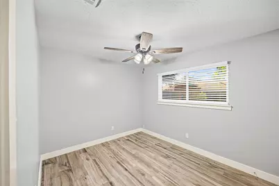 5923 Dee Drive, Pasadena, TX 77505 - Photo 12