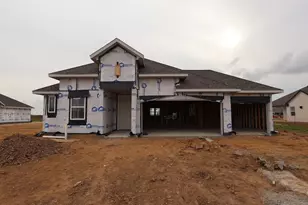 221 Dunovant Dr, Sealy, TX 77474 - Photo 2