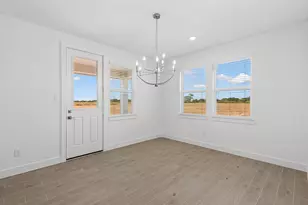 221 Dunovant Dr, Sealy, TX 77474 - Photo 10