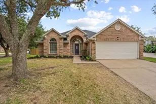 105 Barrington Pointe Ct, League City, TX 77573 - Photo 1