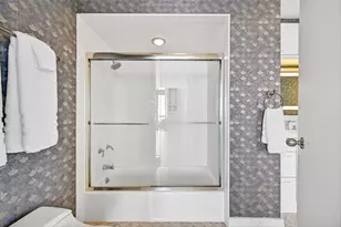 5220 Seawall Blvd, Galveston, TX 77551 - Photo 32