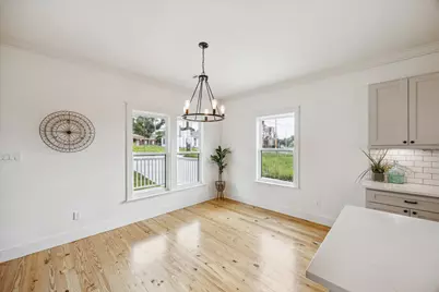425 N Holland, Bellville, TX 77418 - Photo 10