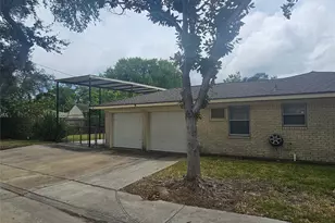 4218 Ember Ln, Deer Park, TX 77536 - Photo 2