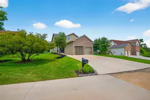 278 Capetown, Montgomery, TX 77356 - Photo 2