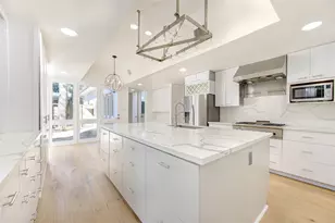 50 Saddlebrook Ln, Houston, TX 77024 - Photo 6