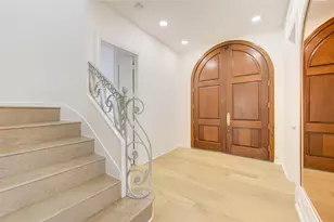 50 Saddlebrook Ln, Houston, TX 77024 - Photo 4