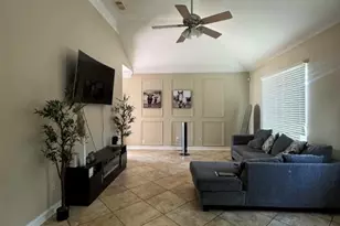 16539 Amargos Dr, Houston, TX 77083 - Photo 2