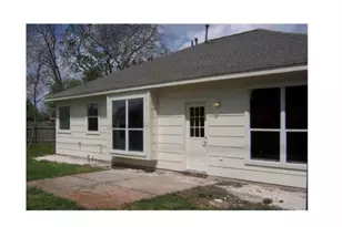 16539 Amargos Dr, Houston, TX 77083 - Photo 8