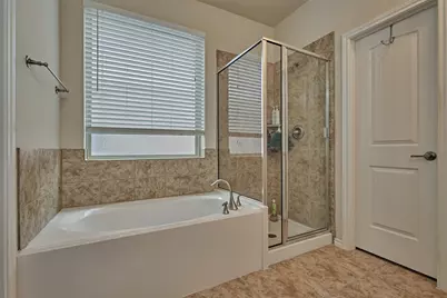 1726 Thornhollow Drive, Houston, TX 77014 - Photo 18