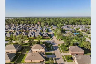 138 Meadow Grove Drive, Conroe, TX 77384 - Photo 4