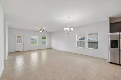138 Meadow Grove Drive, Conroe, TX 77384 - Photo 16