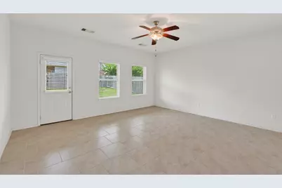 138 Meadow Grove Drive, Conroe, TX 77384 - Photo 20