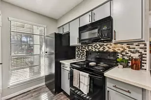 2501 Wickersham Ln, Austin, TX 78741 - Photo 6