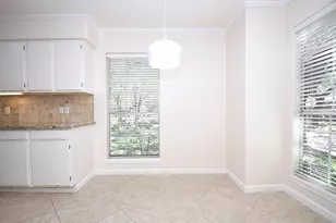 13240 Trail Hollow Dr, Houston, TX 77079 - Photo 22
