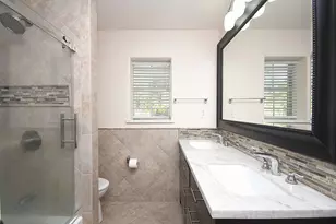 13240 Trail Hollow Dr, Houston, TX 77079 - Photo 42