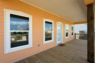 865 Palmetto Dr, Crystal Beach, TX 77650 - Photo 20