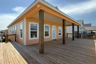 865 Palmetto Dr, Crystal Beach, TX 77650 - Photo 18