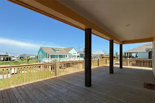 865 Palmetto Dr, Crystal Beach, TX 77650 - Photo 16