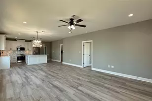 865 Palmetto Dr, Crystal Beach, TX 77650 - Photo 32