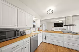 5618 Cerritos Dr, Houston, TX 77035 - Photo 12