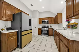 8607 Wood Drift Ct, La Porte, TX 77571 - Photo 12
