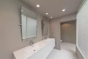 10211 Willowgrove Dr, Houston, TX 77035 - Photo 12