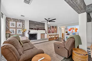 4027 Shady Springs Dr, Seabrook, TX 77586 - Photo 6