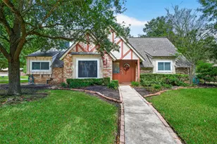 4027 Shady Springs Dr, Seabrook, TX 77586 - Photo 1