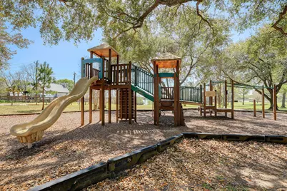 4027 Shady Springs Drive, Seabrook, TX 77586 - Photo 34