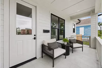 111 E 18th Street, Houston, TX 77008 - Photo 6