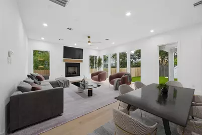 111 E 18th Street, Houston, TX 77008 - Photo 8