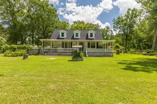 2118 Rolling Hills Rd, Conroe, TX 77303 - Photo 1