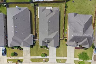 22515 Bassett Hollow Ln, Richmond, TX 77469 - Photo 6