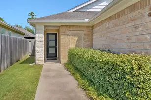 18544 Meadow Point Ln, Montgomery, TX 77316 - Photo 2
