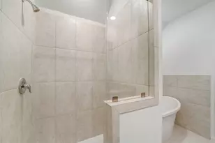 11928 Lakewood W Dr, Cypress, TX 77429 - Photo 14